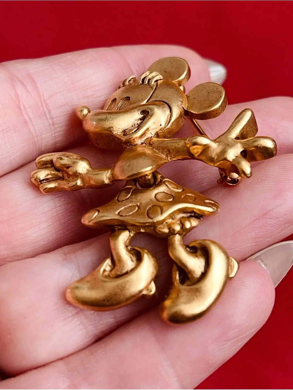 Vintage Disney Store Brushed Gold Tone  Moveable 3D Minnie Mouse Brooch Pin